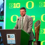 Oregon coach pushes for College Football Playoff schedule to end Jan. 1