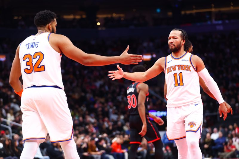 Knicks thump Raptors to advance to NBA Cup semifinals in Las Vegas