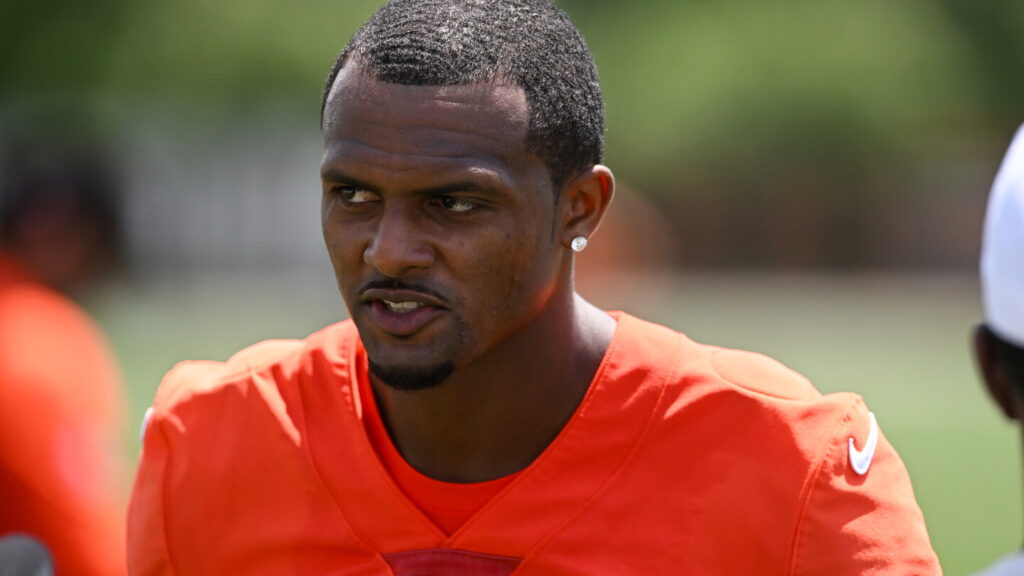 Deshaun Watson on the reception he'll get from Browns fans: "I don't care"