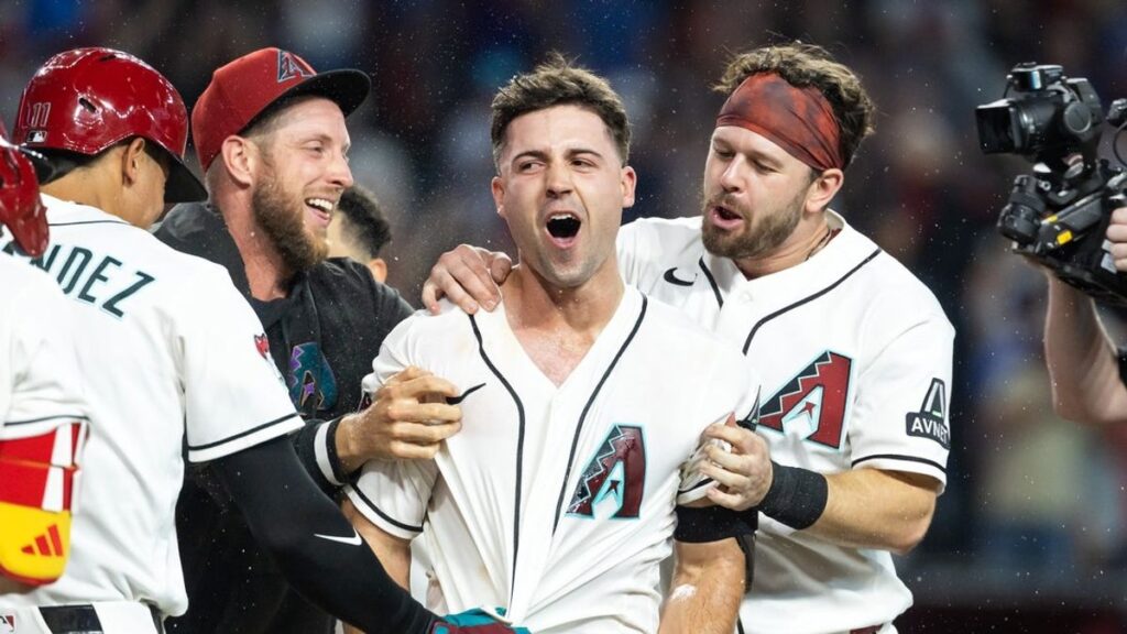 No lead is safe as Diamondbacks, Cubs enter series finale